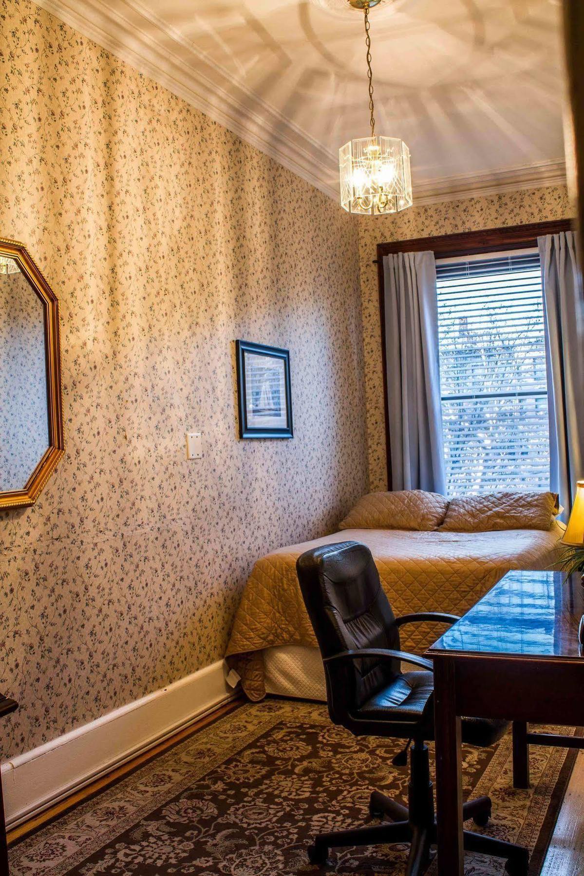 Beacon Inn 1087 Brookline Buitenkant foto